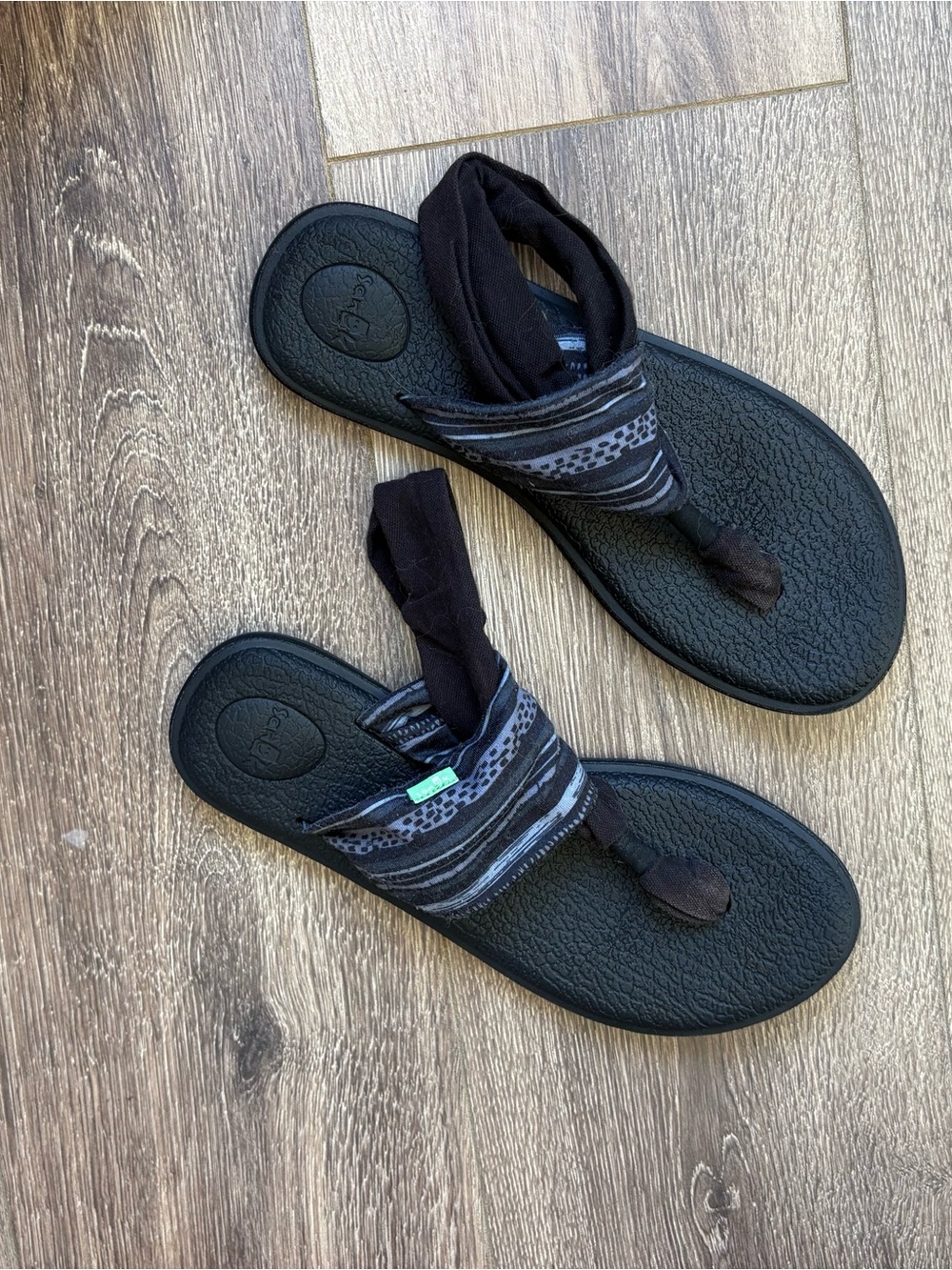 Sanuk Black Yoga Sling Sandals 8